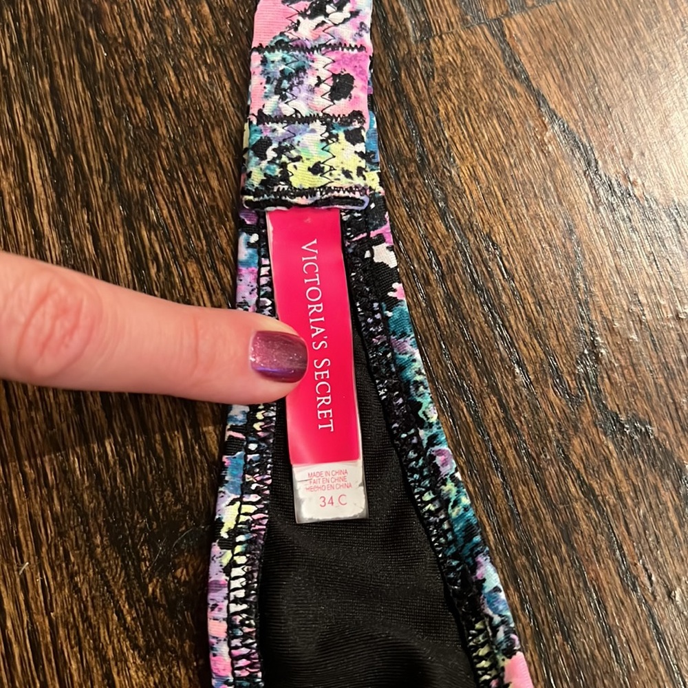 Victoria’s Secret bathing suit top - Picture 3 of 5